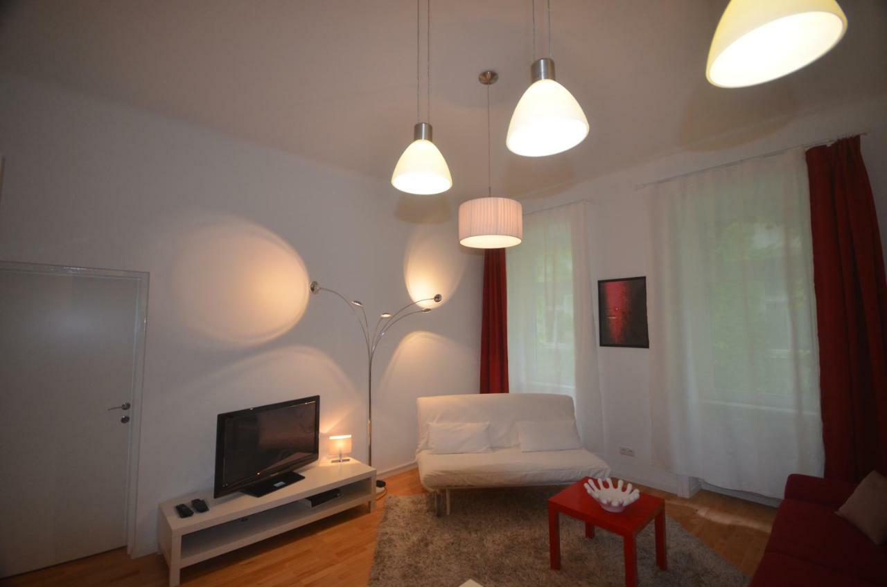 Charmante Altbauapartments Apostelgasse Wina Bagian luar foto