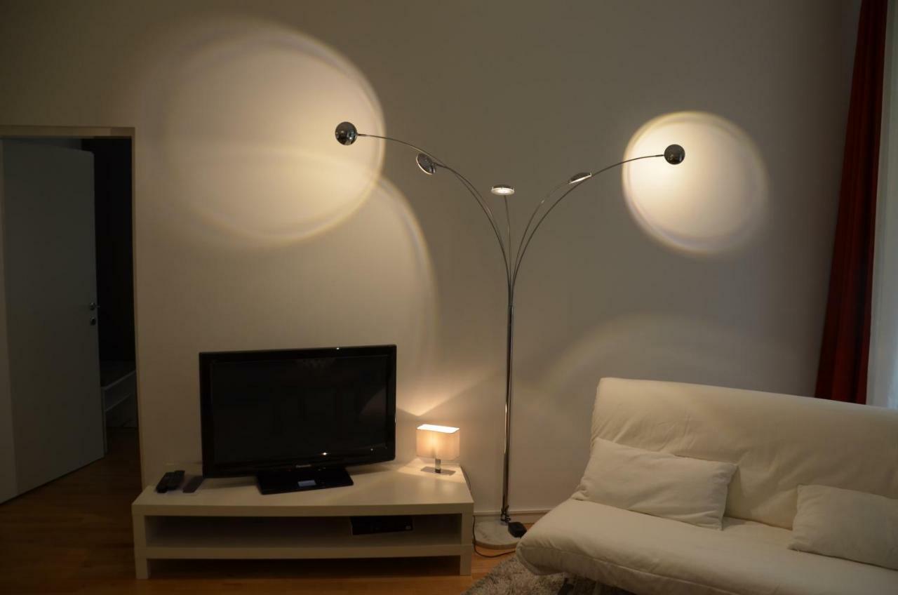 Charmante Altbauapartments Apostelgasse Wina Bagian luar foto