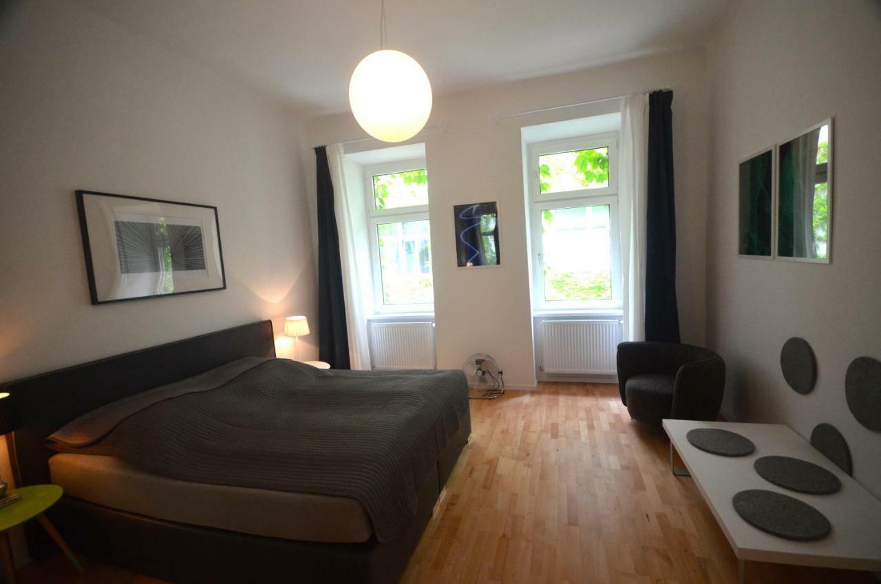 Charmante Altbauapartments Apostelgasse Wina Bagian luar foto